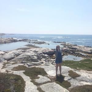 Meet your Posher, Abigail